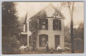 Familia eduardiana y hogar 1910, hamaca, gato mascota foto real postal RPPC - Imagen 1 de 2