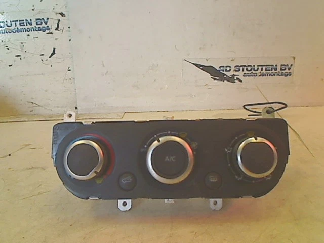 MANEJO AIRE ACONDICIONADO PANEL CONTROL AC RENAULT CLIO IV (5R) 2017 5R5841100 Foto 1 de 4