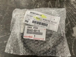 Toyota Genuine OEM Oxygen Sensor 89465-69115  - Picture 1 of 1