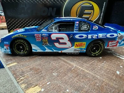 NASCAR 1:24 Earnhardt Jr 2002 Monte Carlo #3 OREO/RITZ versión de carreras RCCA Elite Foto 1 de 4