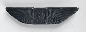 1939 DOWST Vintage Premium Cracker Jack Air Corps Preis Stud Charm - Bild 1 von 4
