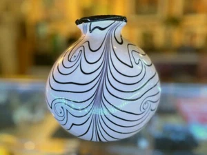 Fenton Dave Fetty Chocolate Feathers Vase - Picture 1 of 3