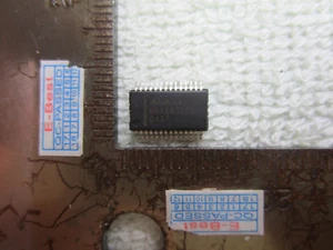 3pcs MAXI632EAI MAX1632EA1 MAX1632E MAX1632EA MAX1632 EAI MAX1632EAI SSOP28 IC - Picture 1 of 3