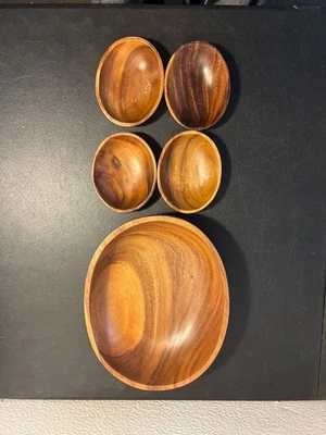 Винтажный набор деревянных сервировочных чаш из 5 предметов акация дерево середина века MCM - Изображение 1 из 4