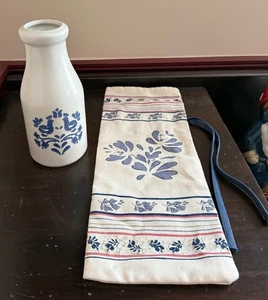 Pfaltzgraff Yorktowne bottle and cover - Picture 1 of 1