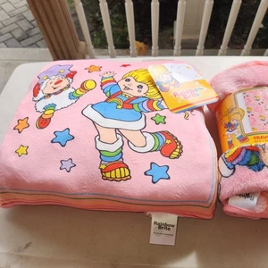 NEU mit Etikett Rainbow Brite Kissen & passende Decke, super weich - Bild 1 von 5