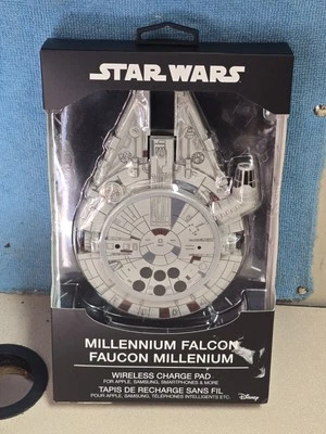 Almohadilla de carga inalámbrica Disney Star Wars Millennium Falcon para Apple Samsung ¡NUEVA! Foto 1 de 3