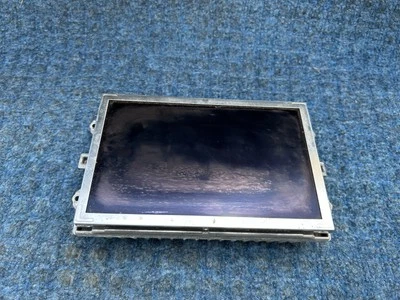 Substituição de tela 2012-2016 Mercedes-Benz C250 - Imagem 1 de 3