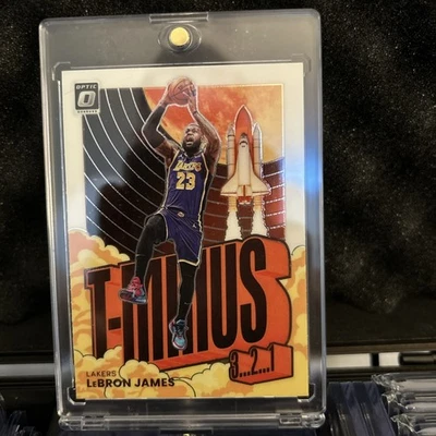 2021-22 Panini Donruss Optic - T-Minus 3, 2, 1 LeBron James #2 Foto 1 de 2
