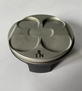 New Genuine Honda Complete Piston for CRF 250R 2004-09 &  CRF 250X 2004-17 - Picture 1 of 3