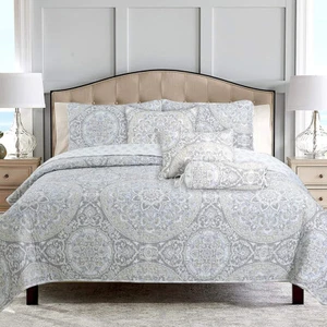 Venetia Gray Medallion 3- Piece Reversible Quilt Set, Bedspread, Coverlet - Picture 1 of 7