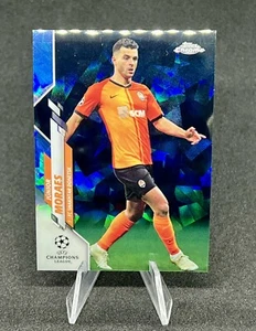 Junior Moraes 2020 Topps Chrome Blue Sapphire Refractor UEFA Shakhtar #17 - Picture 1 of 2