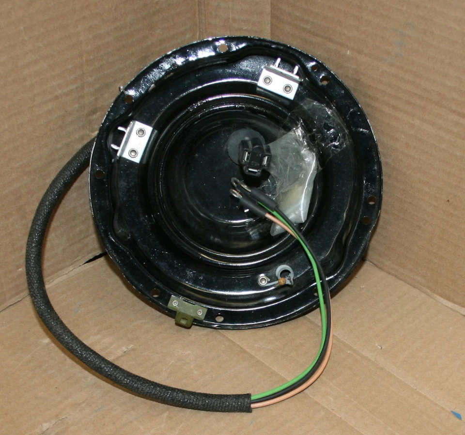 1942 THRU 55 CHEVROLET CAR TRUCK HEADLAMP BUCKET 12 VOLT WIRING Foto 1 de 2