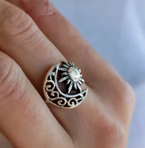 Vintage Promise Ring Retro  Fashion Moon & Sun Design Silver Plated Sz 8,9 or 10 - Picture 1 of 3