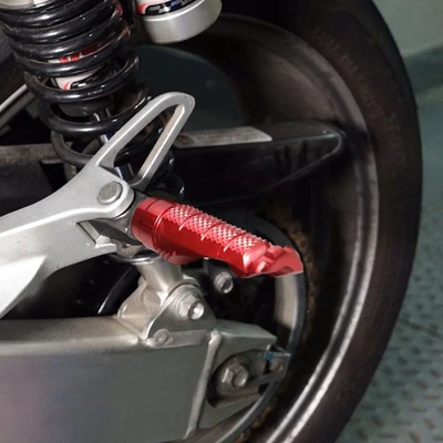 R-FIGHT Red Rear Foot Pegs For Triumph Bonneville T100 Carb 02 03 04 05 - Image 1 of 4
