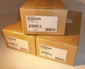 FUJITSU T4220 / T4215 / T4210 PORT REPLICATOR - FPCPR65 * NEW IN ORIGINAL BOX - Picture 1 of 11