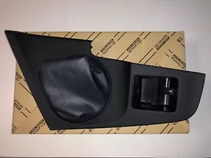 JZA80 / MKIV Toyota Supra Genuine OEM Series 1 RHD Manual Shifter Surround - Picture 1 of 2