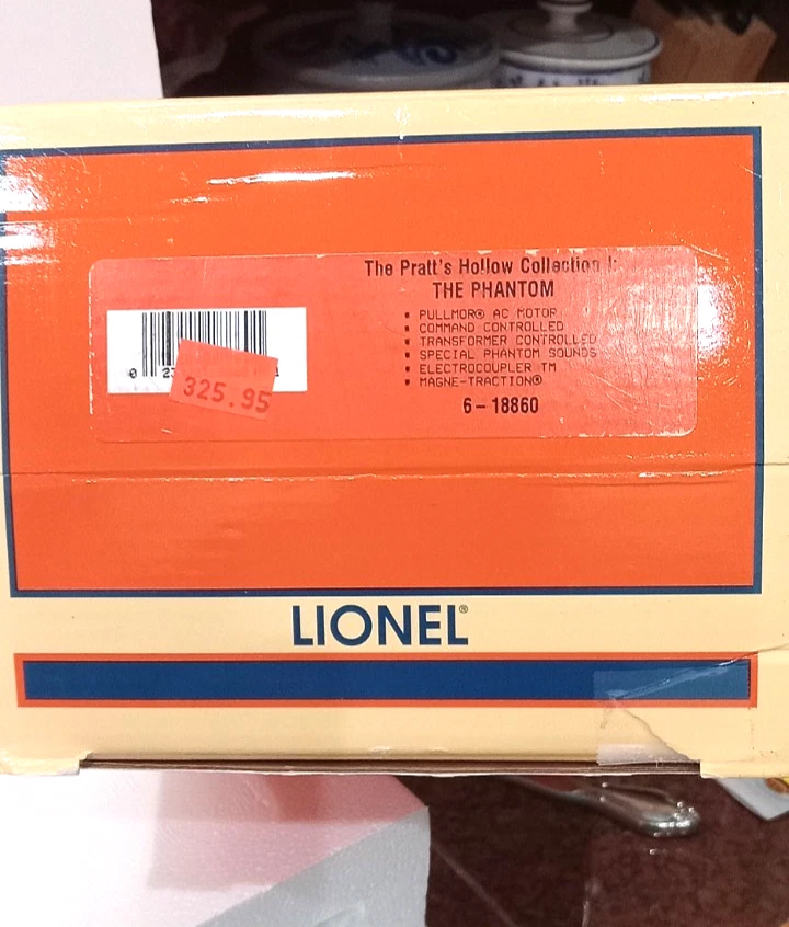 Lionel Pratt's Hollow Collection 1 The Phantom Engine and 4 Car Passenger Set