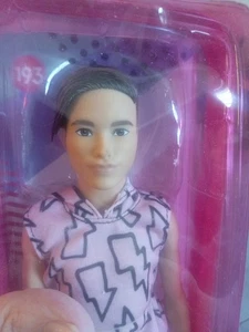 Barbie Ken Fashionistas Puppe #193 Rooted Brown Hair Lightning Bold Hoodie - Bild 1 von 8
