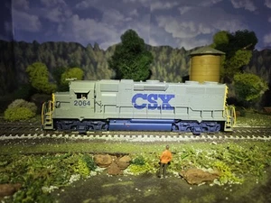 Atlas HO Scale CSX GP38 #2064 with DCC/Sound - Picture 1 of 6