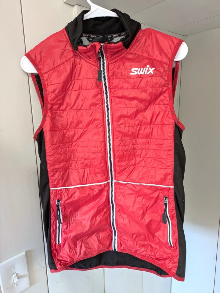 Colete Feminino Swix Preto Tamanho Médio Projetado Na Noruega Northern Fusion Caribou - Imagem 1 de 4