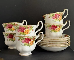 6er Set Vintage Royal Albert Old Country Red Roses Teetassen- und Untertassenset - Bild 1 von 17