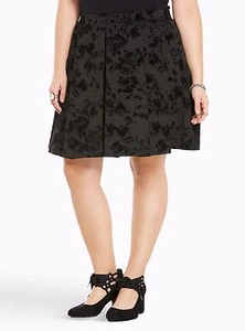 Torrid Burnout Velvet Pleated Skater Skirt Black 1X 14 16 1 #46776 - Picture 1 of 2