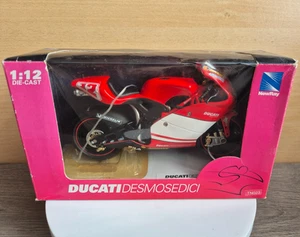 NEWRAY 1:12 Ducati Desmosedici Motorcycle Model - Picture 1 of 6