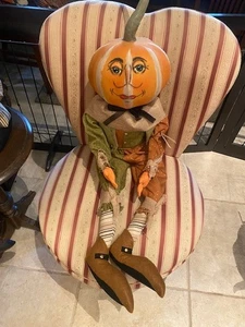 Joe Spencer - Patton Pumpkin Guy Harvest Gathered Traditions/Gallerie II - Bild 1 von 10