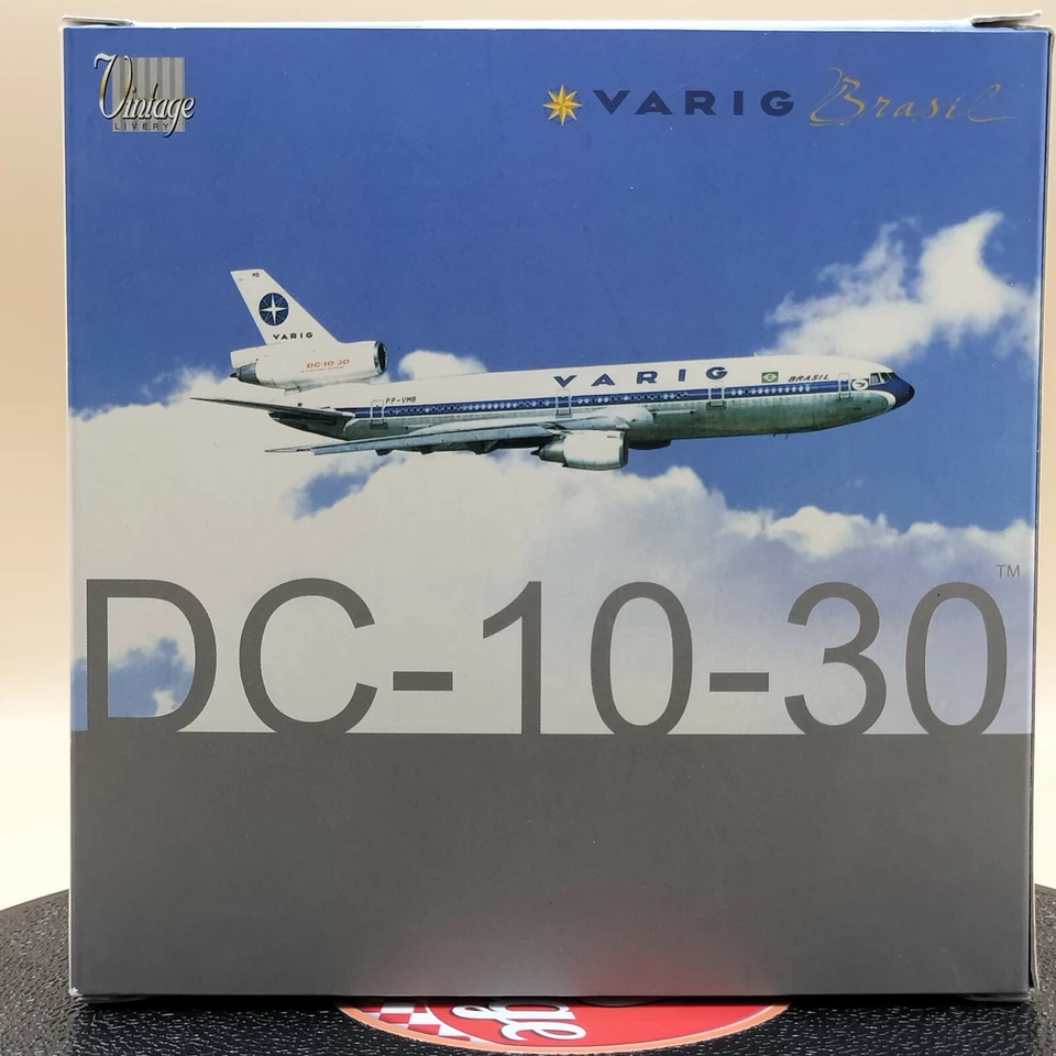 DRAGON 1/400 DC-10-30 VARIG Brasil PP-VMU 55726 airplane diecast model - Image 1 of 4