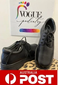 New Clarks Daytona YTH Black sz 13.5 E School Shoes Display UK sz - Picture 1 of 2