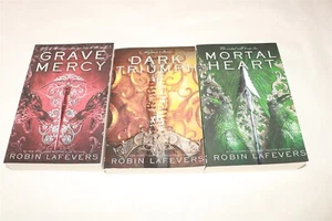 LOT OF 3 ROBIN LEFEVERS BOOKS - His Fair Assassin Trilogy - Paperback - Picture 1 of 1