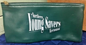 Northern Young Savers Cuenta Dinero Banco Verde Alijo Recibo Cupón Cremallera Bolsa - Imagen 1 de 4