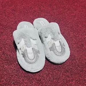 True Religion Women's GRAY Glitter Furry Slippers MEDIUM 6.5-7.5 Horseshoe Logo - Picture 1 of 6