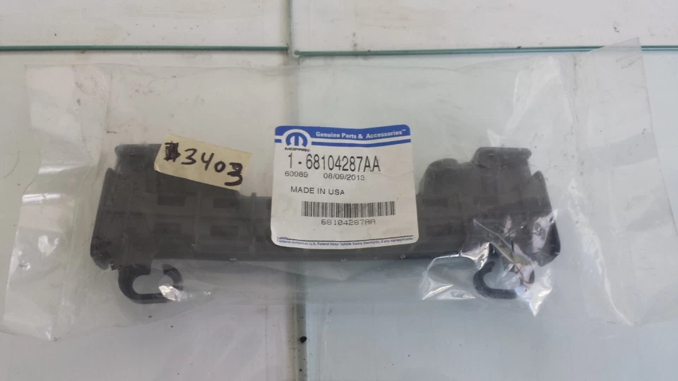2011-23 Chrysler 300 Dodge Charger Rear Door Glass Channel OEM Mopar 68104287AA Foto 1 de 4