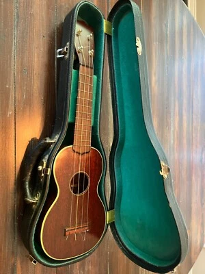 CF Martin 1920s soprano ukulele - Image 1 of 4