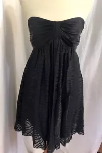 Express schwarz Seide über Knie Passform & Flare Chiffon trägerlos Partykleid - Größe 10 - Bild 1 von 6