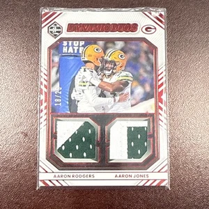 2022 Limited Aaron Rodgers Aaron Jones Dynamic Duos Ruby Spotlight Jersey #/25 - Bild 1 von 2