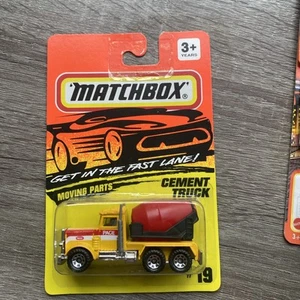 Matchbox Pace Cement Truck #19 Moving Parts - Picture 1 of 2
