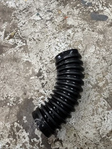 Stihl Br500 Br550 Br600 Back Pack Petrol Leaf Blower Flexi Pipe Elbow - Picture 1 of 2