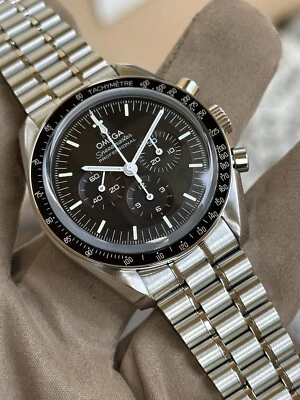 2025 OMEGA SPEEDMASTER MOONWATCH NEW CLASP CHRONO 42MM WATCH 310.30.42.50.01.002 - Image 1 of 4