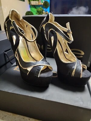 Zapatos de salón Bebe para mujer Clarissa Peeptoe negros talla 9 Foto 1 de 4