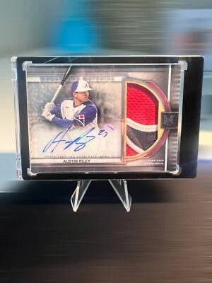 2023 Topps Museum Jumbo Patch Austin Riley - Auto + Game used Patch - Braves - Image 1 of 2