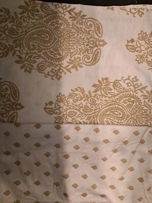 Tahari Home 20"X 26"  Pillowcases Shams 100% Cotton Gold Glitter & White  NWOT - Image 1 of 4