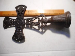 GUSSEISEN REPRODUKTION KREUZ 13 HOCH X 7 3/4 BREIT - Bild 1 von 2