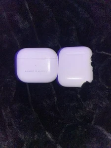 AirPods  - Picture 1 of 3
