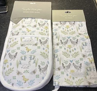 Sophie Allport Spring Chicken Double Oven Glove And Tea Towel Set - New - Image 1 of 4