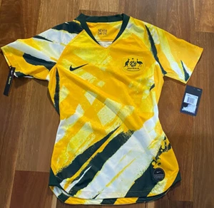 NEW - Authentic Socceroos Australia T- Shirt Jersey - NIKE - Women’s XS Matildas - Picture 1 of 10