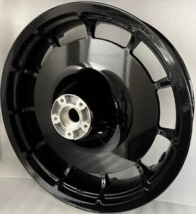 HARLEY front WHEEL FAT BOY FLFB FLFBSANV 2022 -25 CUSTOM black Rim EXCHANGE - Picture 1 of 12