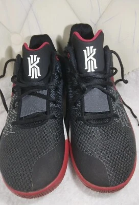 ZAPATOS DE BALONCESTO NIKE PARA HOMBRE KYRIE FLYTRAP 11 TALLA 9 NEGROS/ROJOS Foto 1 de 4